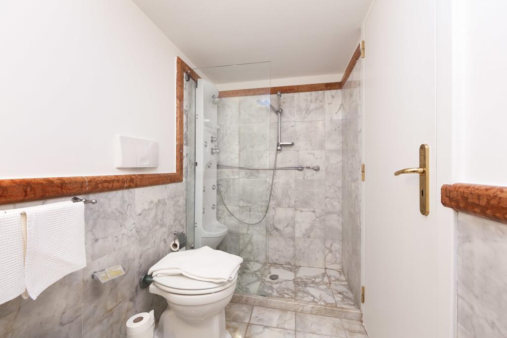 B&B Corte Dei Taralli Lecce Bilik gambar